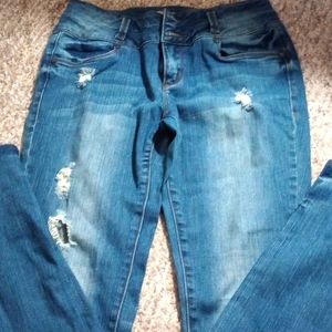 Women's mid rise skinny jeans